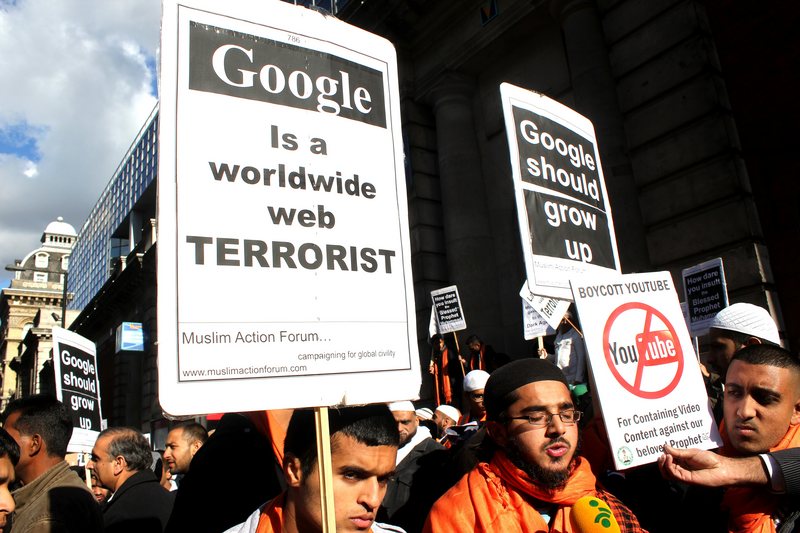 Muslims demonstate outside Google's London HQ