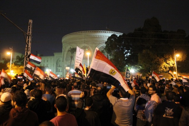 Protest outside Presidential Palace in Cairo, 4 December 2012. Mohamed El Dahshan | Demotix 
