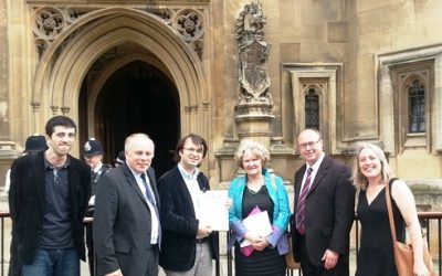 Azerbaijan anti-censorship petition goes to Houses of Parliament