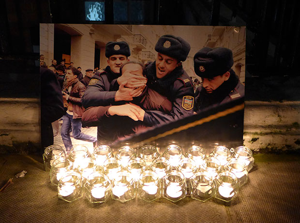 Protesters held a vigil in front of the Azerbaijan embassy in London to call for the release for political prisoners in the country. (Photo: Index on Censorship)
