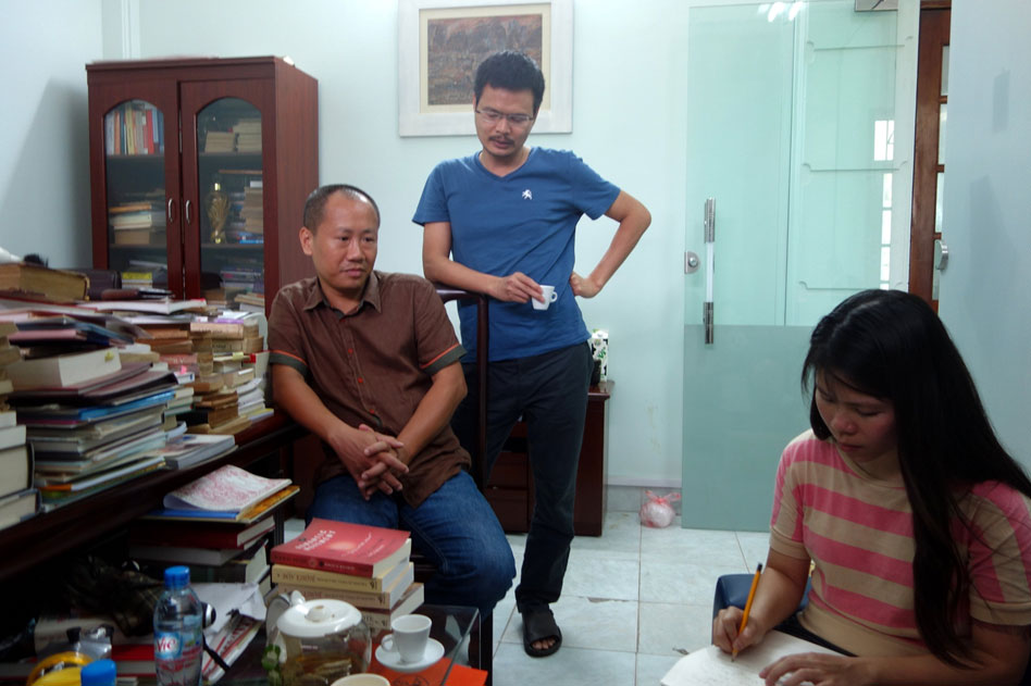 Nha Nam Vice Director Vu Hoang Giang and Chairman Nguyen Nhat An (Photo: Thomas Bass)