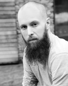 Luke Emery is an independent creative producer.