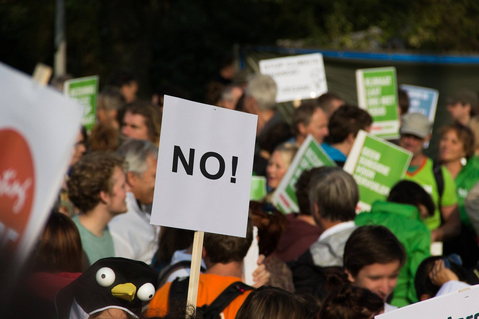 Ruth Smeeth: “The brave men and women who refuse to be silenced”