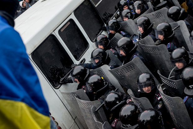 Clashes in Kiev between police and protesters on 19 January (Image: Julia Kochetova/Demotix)