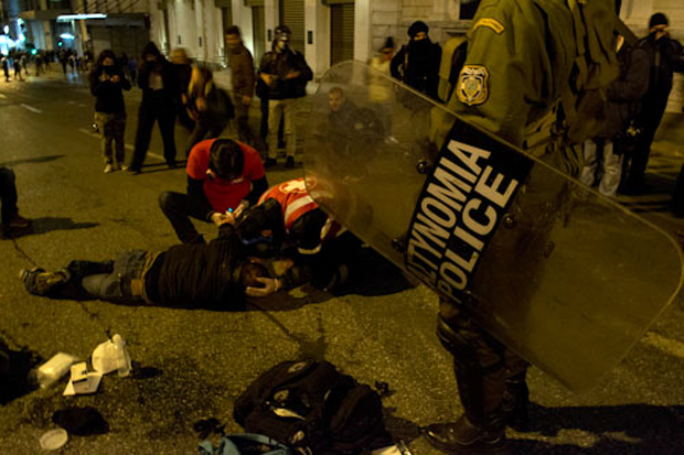 Police clashed with anti-fascist protesters in Athens. (Photo: Nikolas Georgiou)