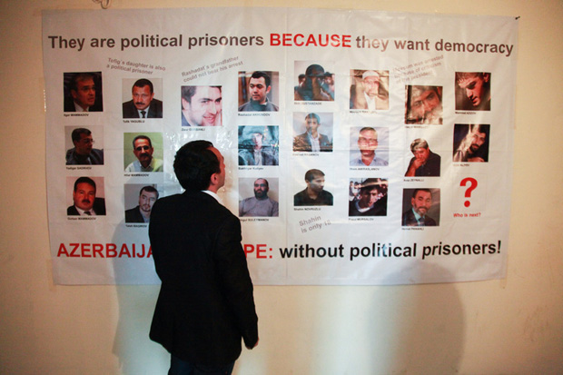 Azerbaijan: Journalist jailed for critical Facebook posts