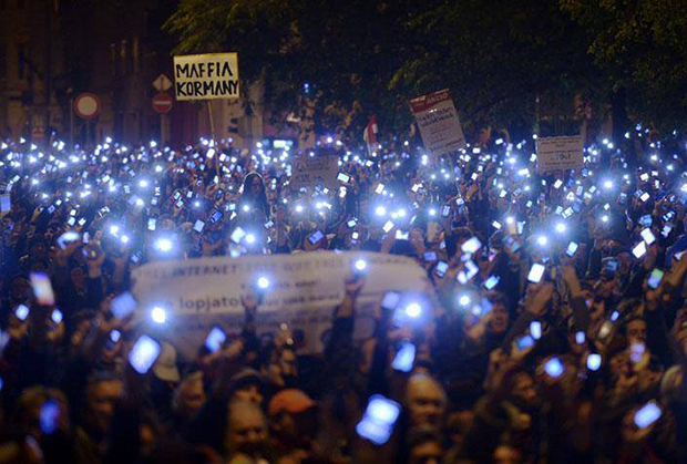 Hungarians gathered in Budapest on Sunday to protest plans to introduce a tax on internet bandwidth. (Photo: 100,000 Against the Internet Tax /Facebook)