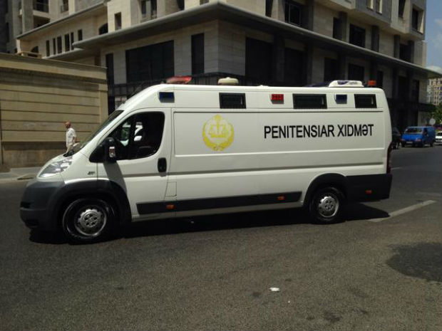 The car transporting Leyla and Arif Yunus (Photo: Kati Piri)
