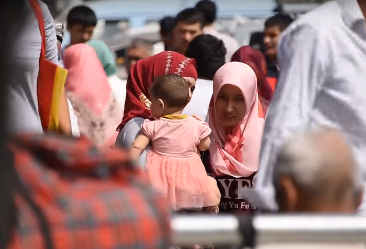 Uyghur women